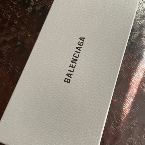 Balenciaga Mint Logo Pool Slides Size 38 - Picture 3 of 8